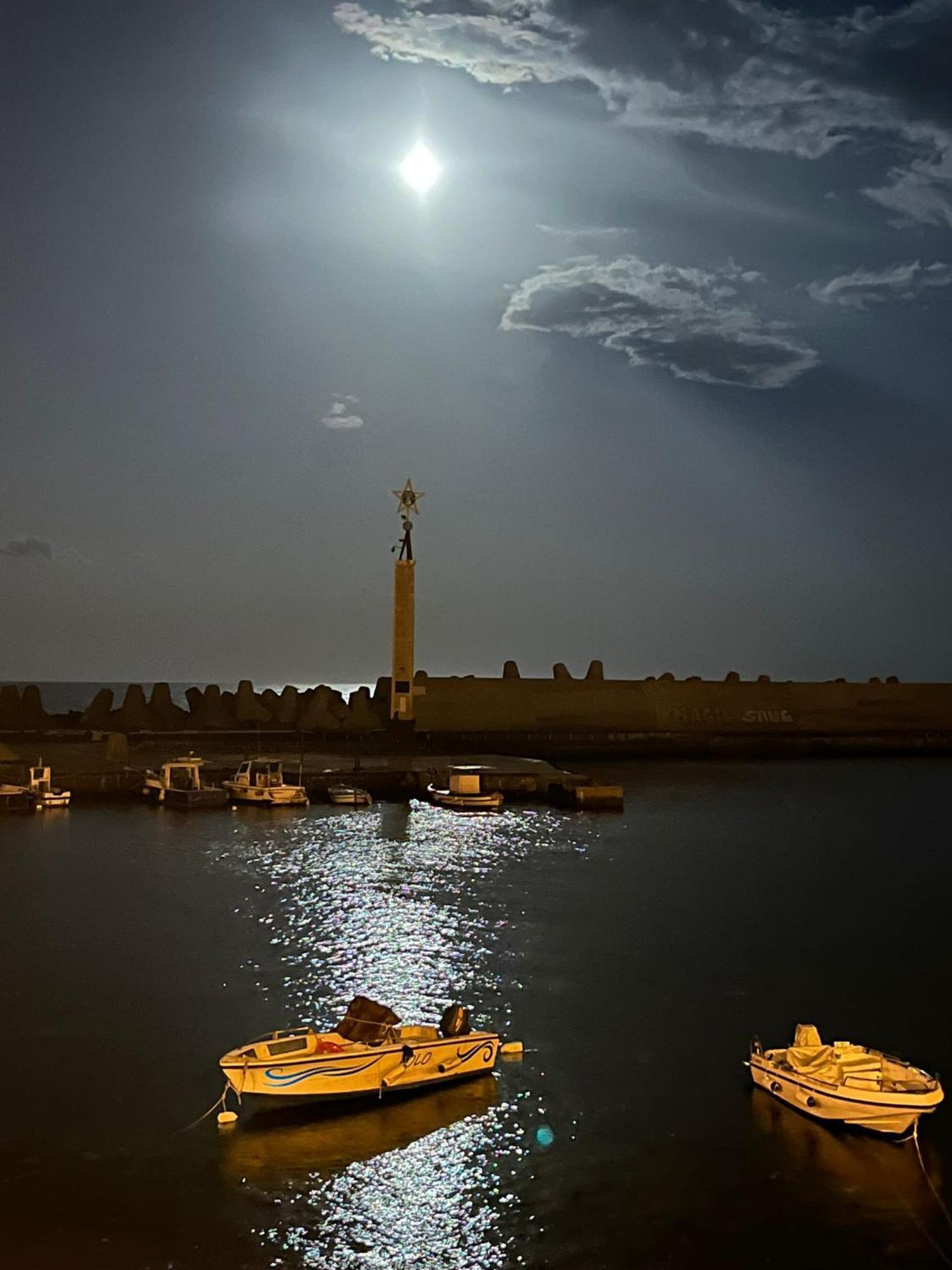 Adriana Casa Vacanze Mare Etna Sicilia Acireale Buitenkant foto